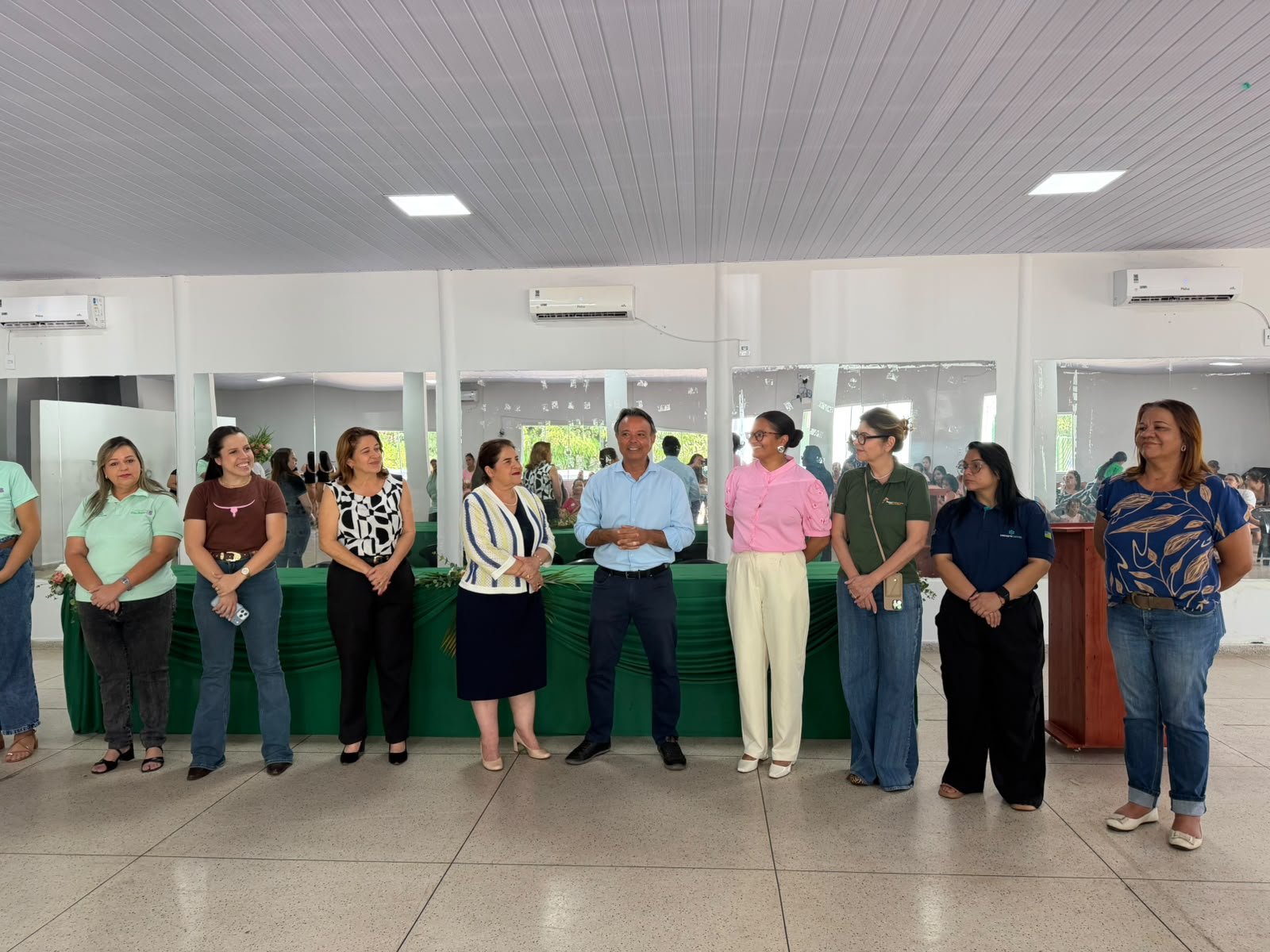 Mais de 100 moradores de Bela Vista recebem cartões remanescentes de programas sociais