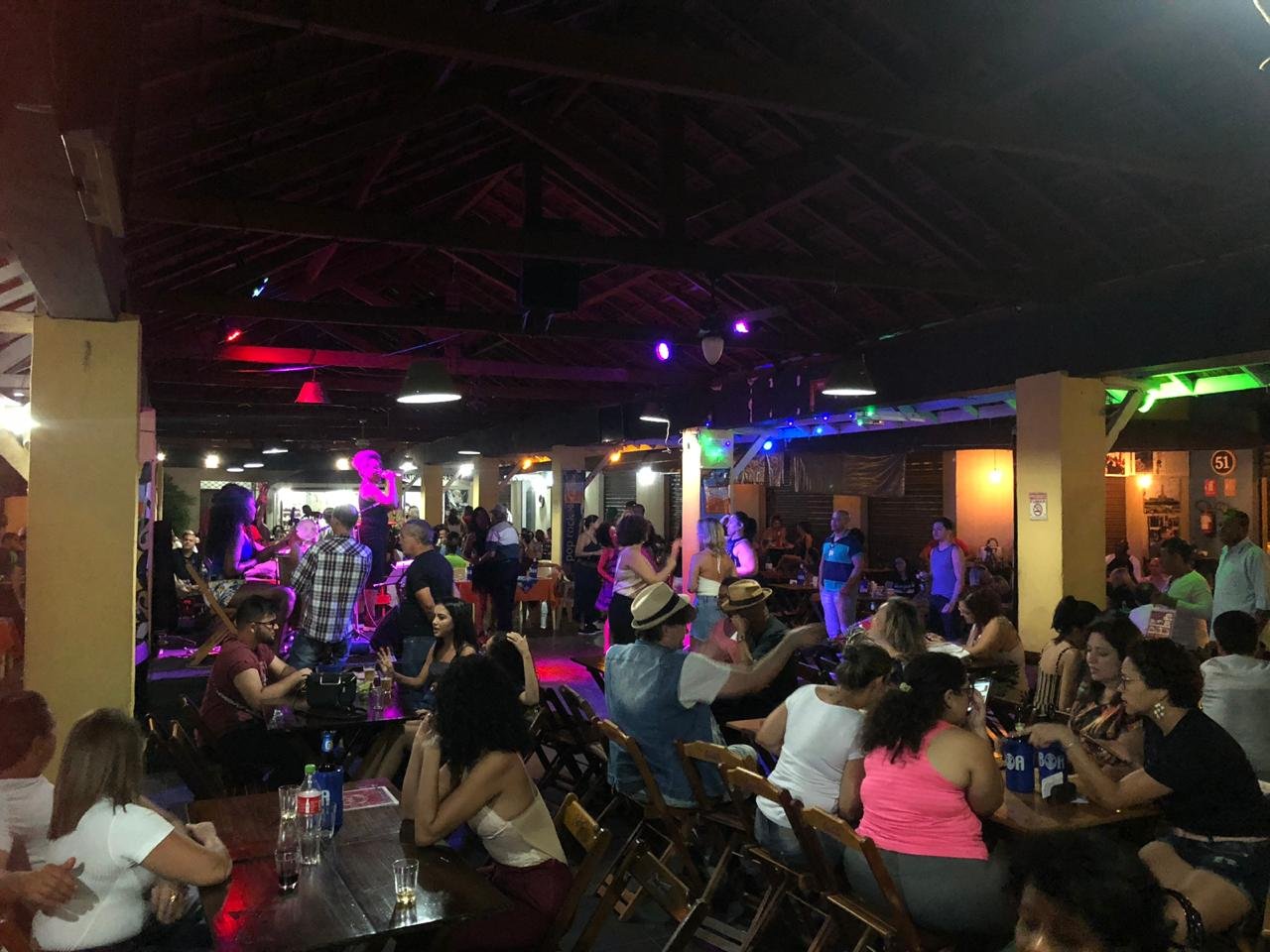 Mercados municipais são opções de compras e lazer no fim de semana