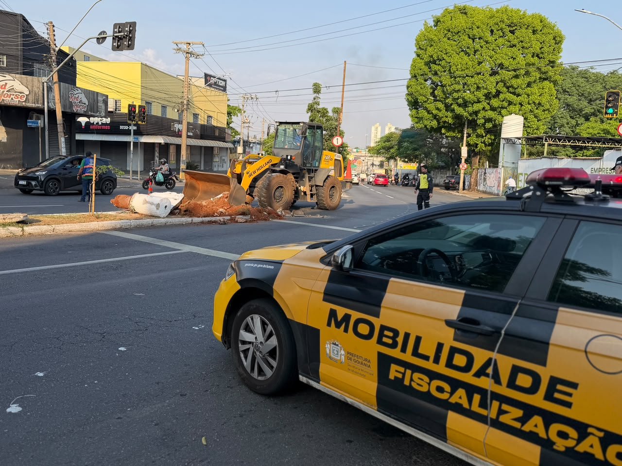 Mabel lança readequação viária na Rua 240 com Avenida T-2