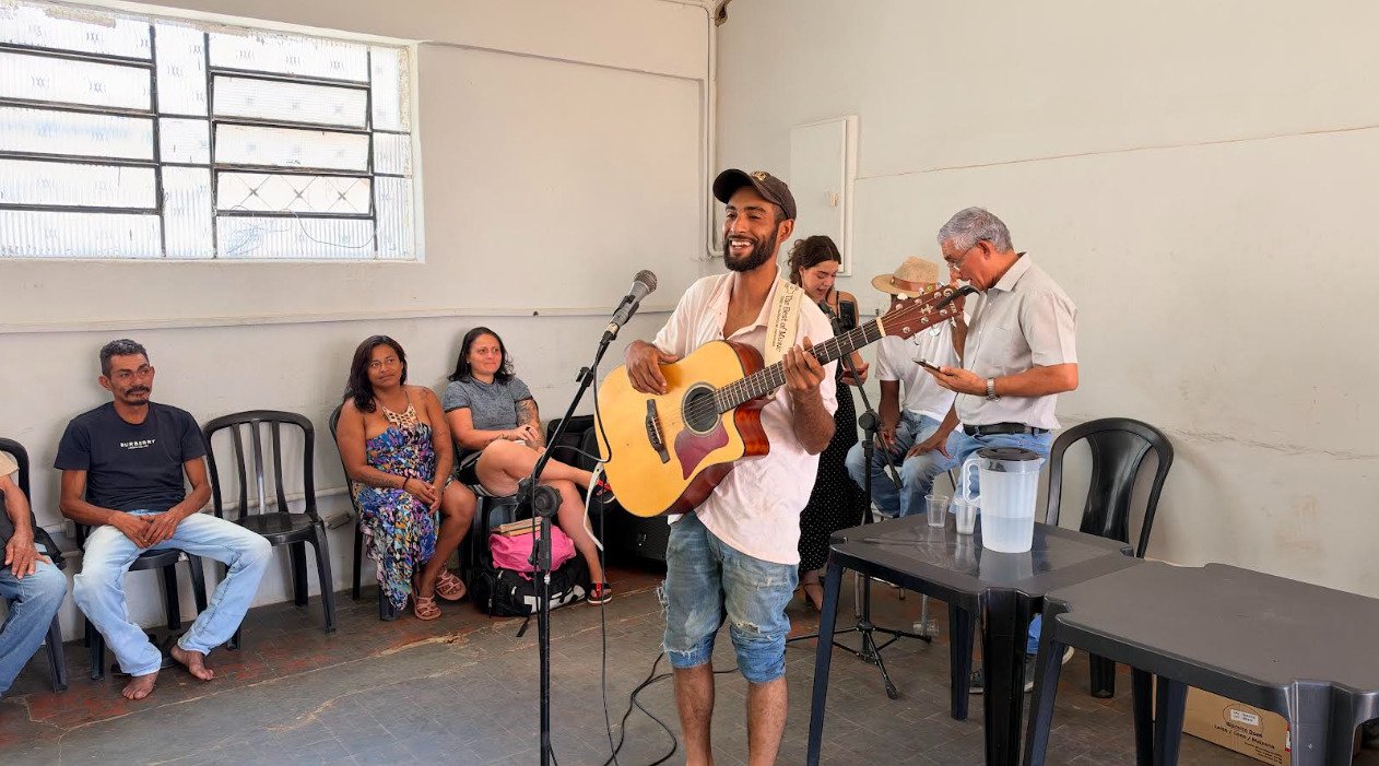Prefeitura de Goiânia leva acolhimento e cultura a pessoas em situação de rua