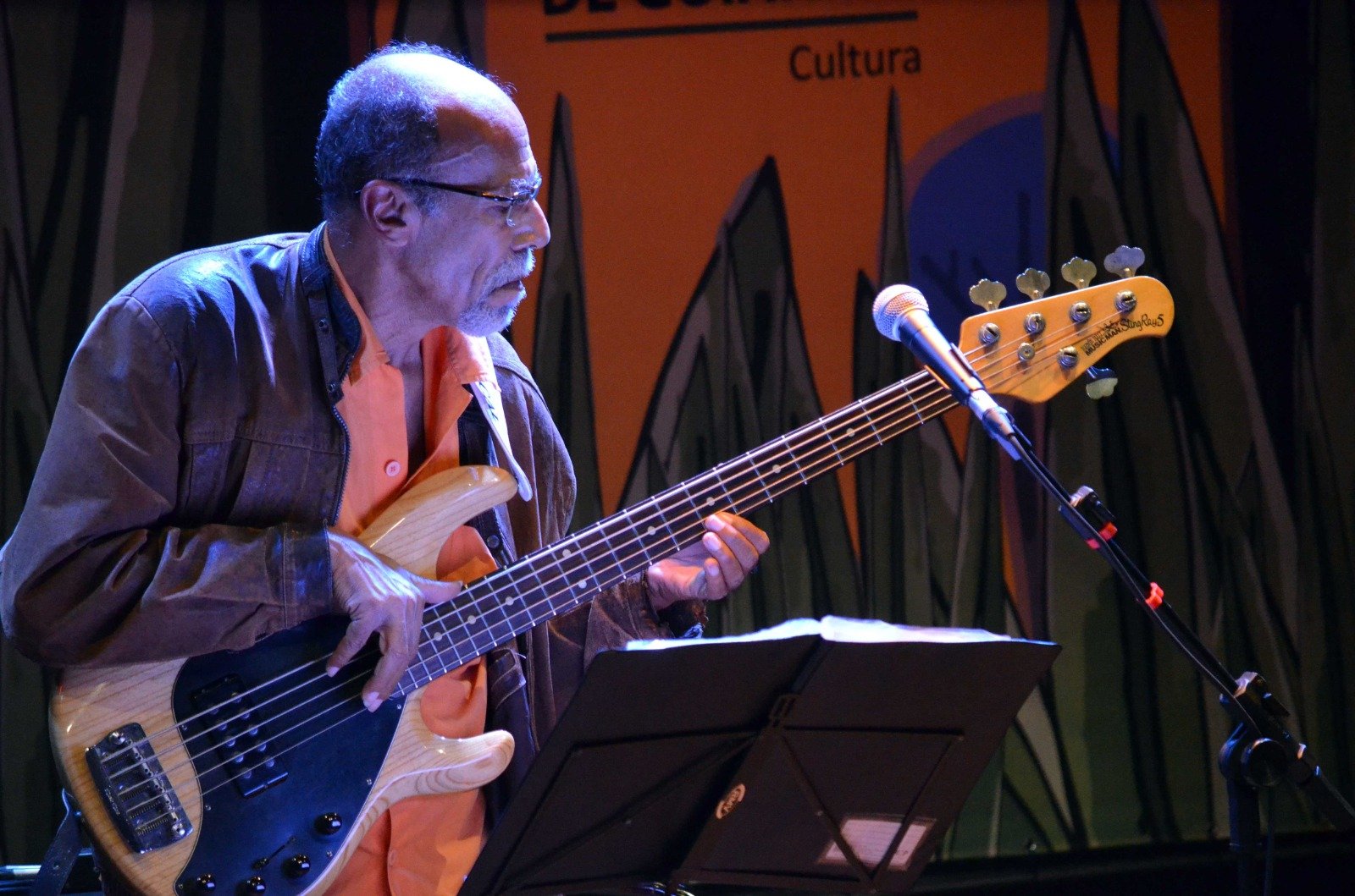Bororó Felipe apresenta bate-papo musical gratuito no Paço Municipal de Senador Canedo